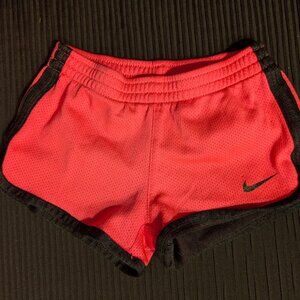 Nike Toddler Girls Shorts 2T- Pink